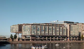 Doubletree By Hilton Amsterdam Centraal Station